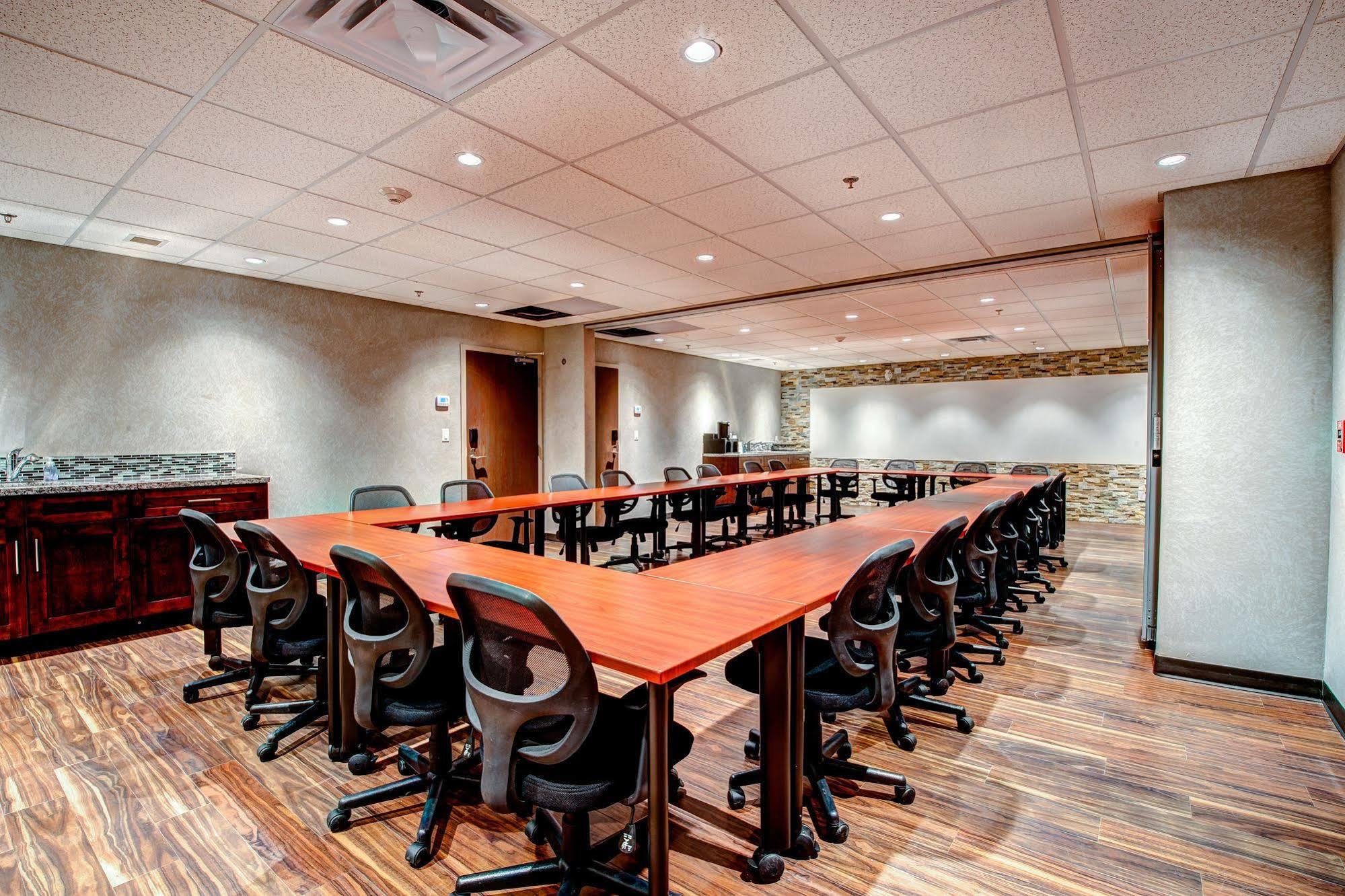 Home Inn & Suites Yorkton Exteriér fotografie